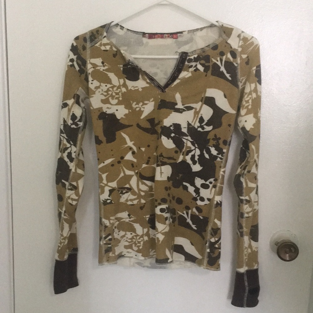 Small long sleeve